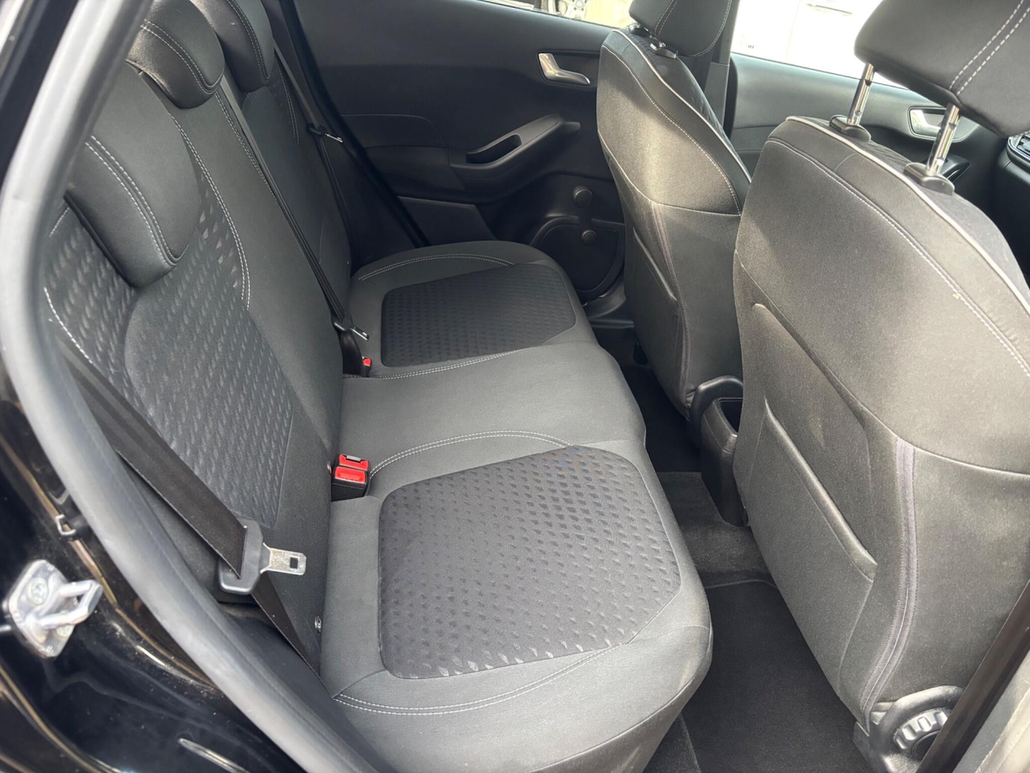 Used Ford Fiesta 2017 for sale - 76561929: Photo 8