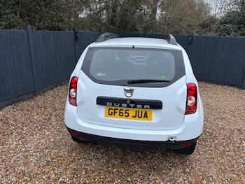 Used Dacia Duster 2015 for sale - 77495852: Photo