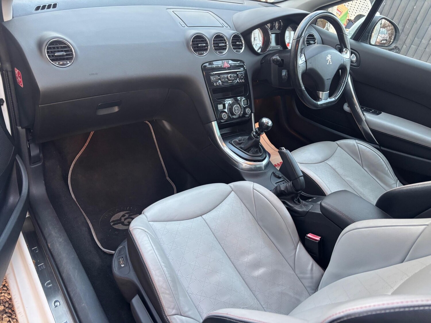 Used Peugeot 308 2014 for sale - 76607792: Photo 42