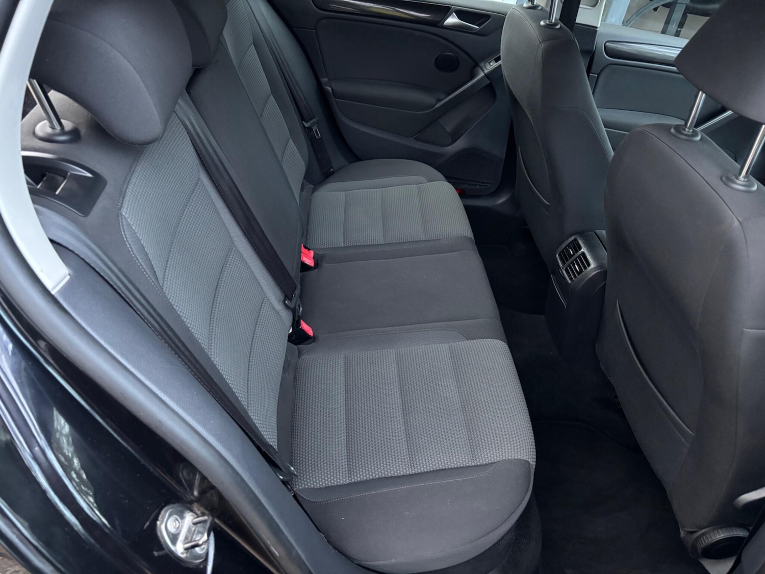 Used Volkswagen Golf 2012 for sale - 77376178: Photo 8