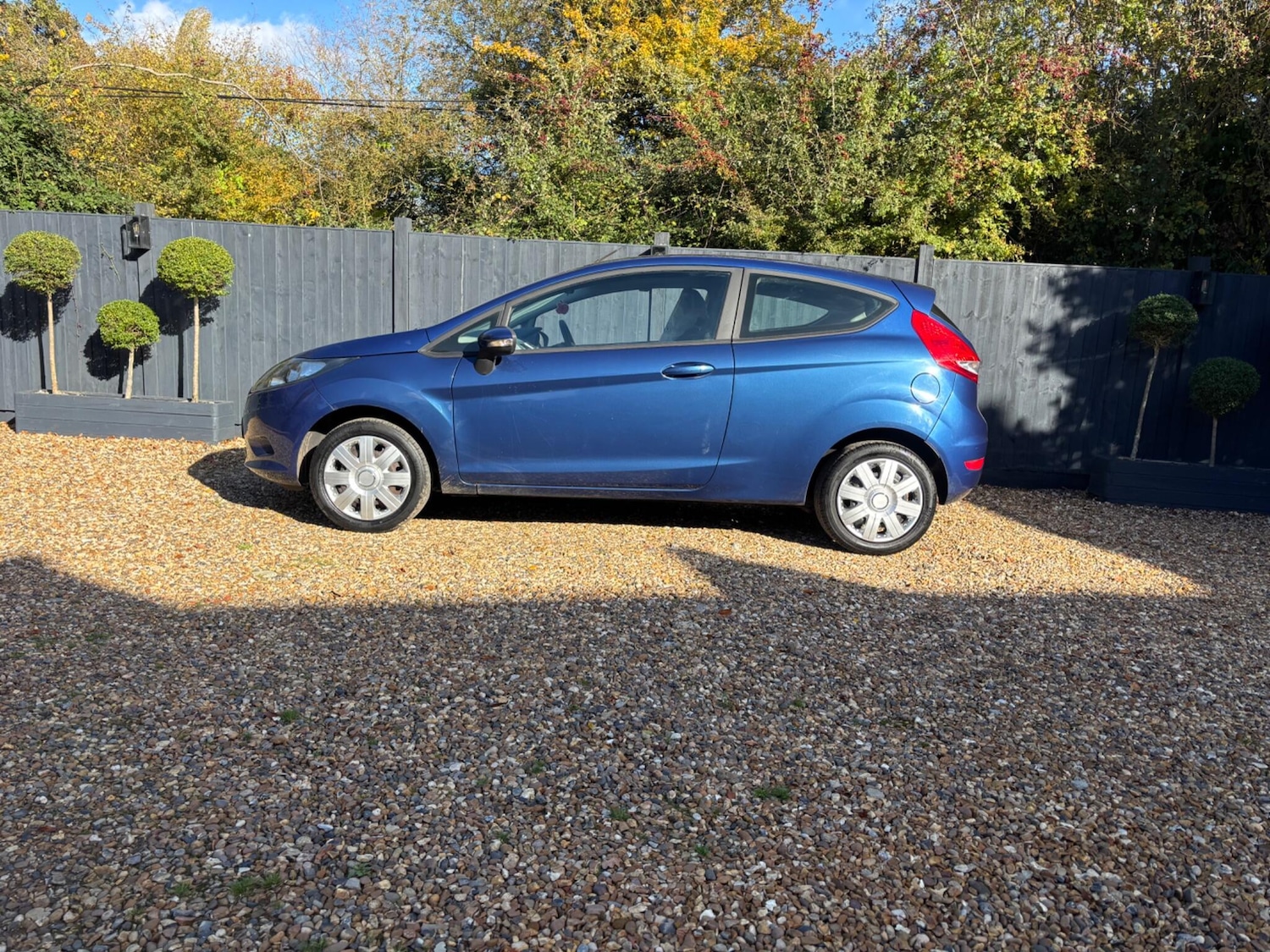 Used Ford Fiesta 2010 for sale - 76371735: Photo 2