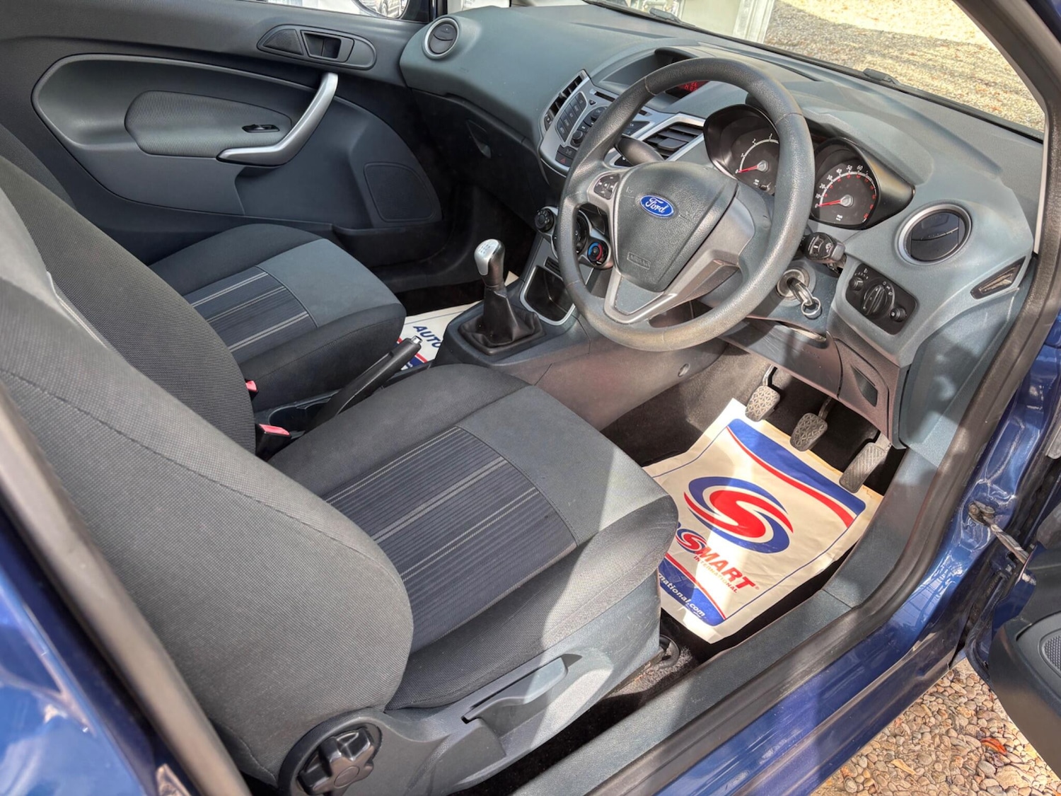 Used Ford Fiesta 2010 for sale - 76371735: Photo 6