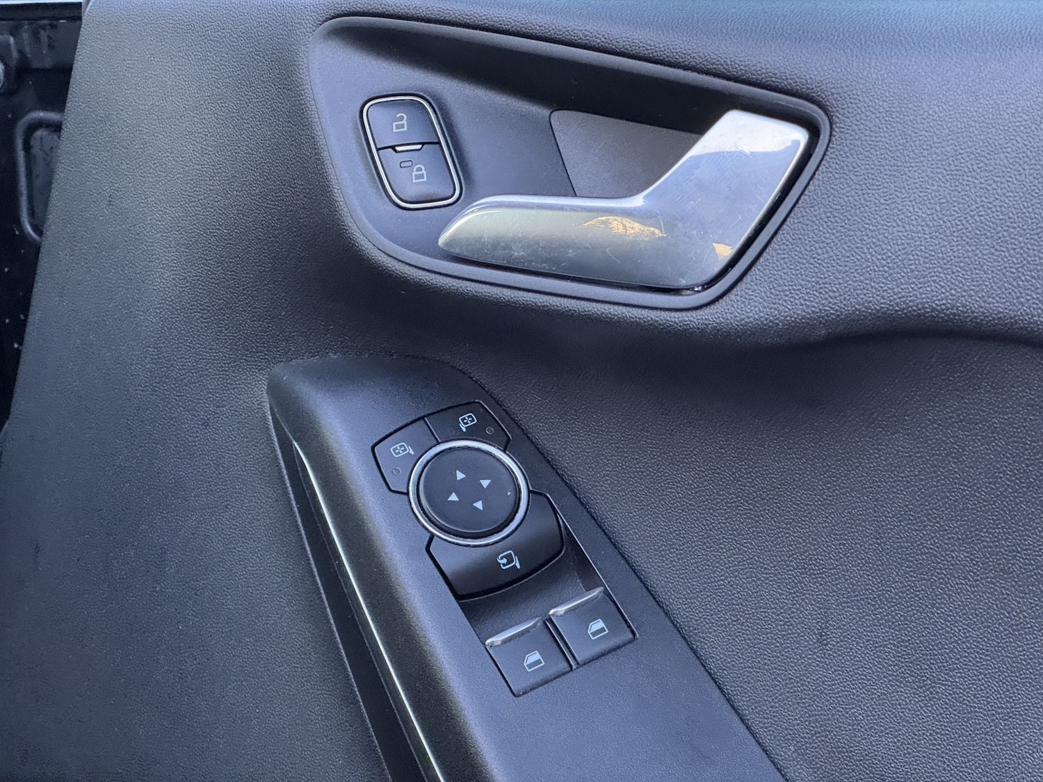 Used Ford Fiesta 2017 for sale - 76891785: Photo 25