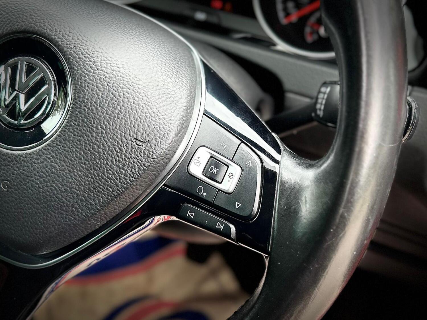 Used Volkswagen Golf 2013 for sale - 76483075: Photo 11