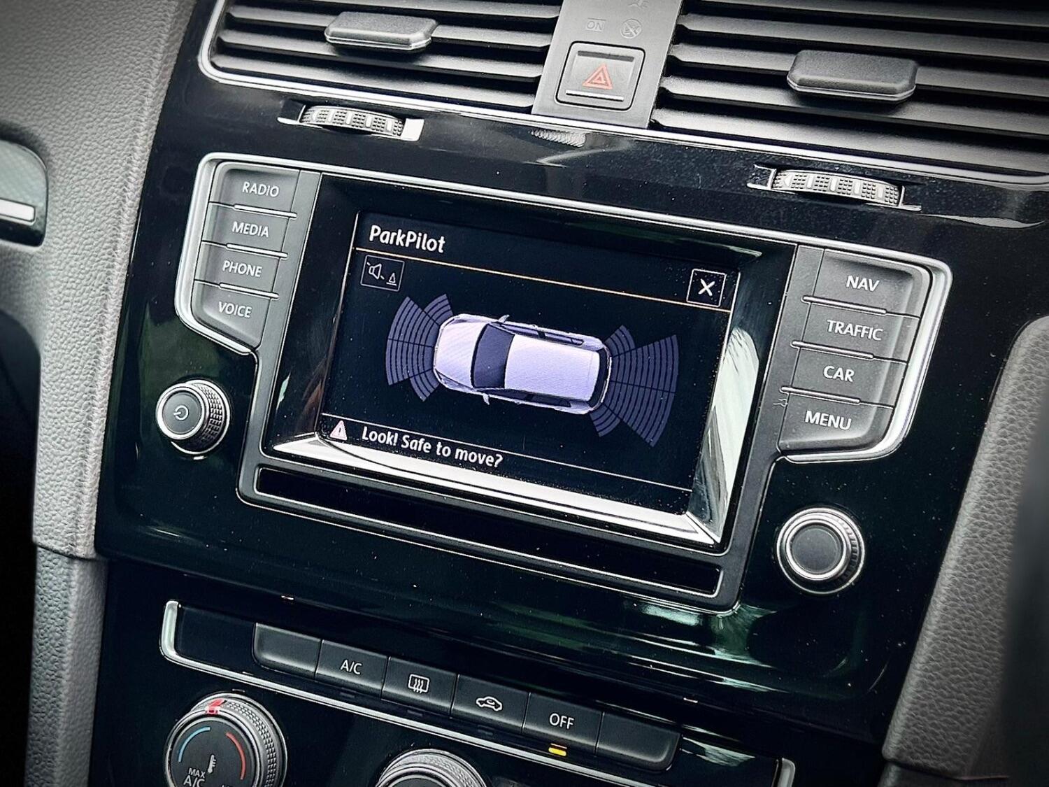 Used Volkswagen Golf 2013 for sale - 76483075: Photo 16