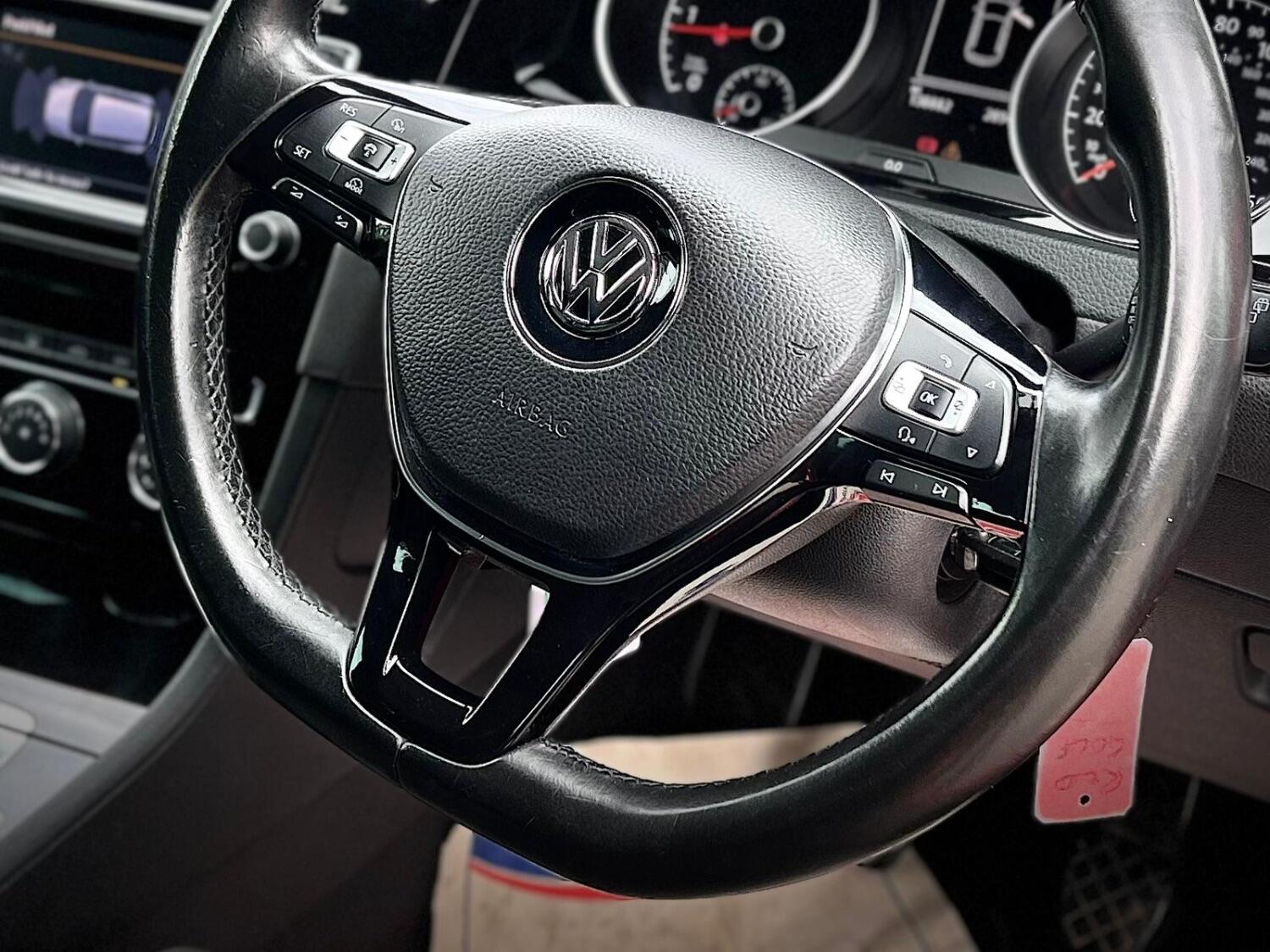 Used Volkswagen Golf 2013 for sale - 76483075: Photo 8