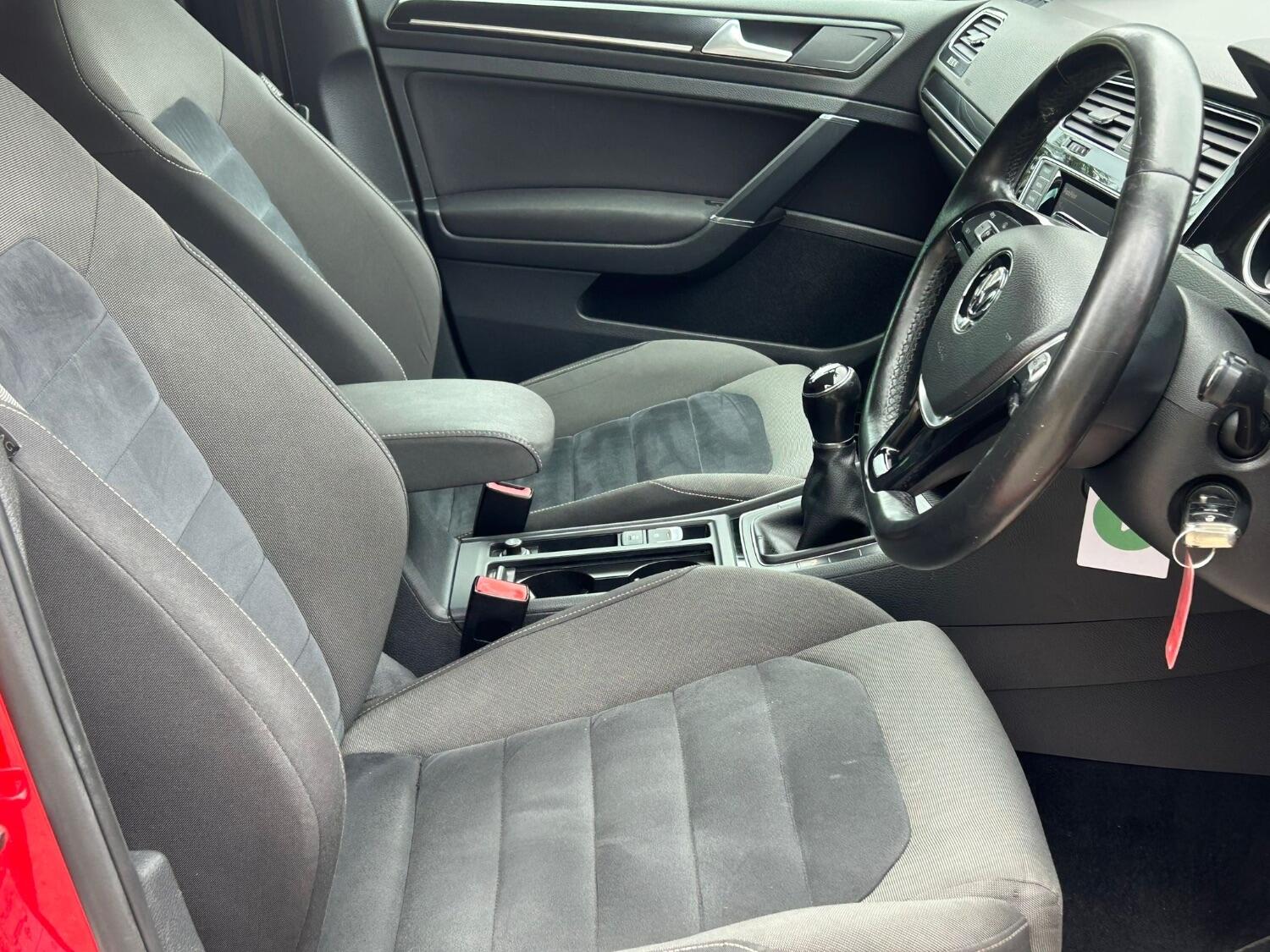 Used Volkswagen Golf 2013 for sale - 76483075: Photo 9