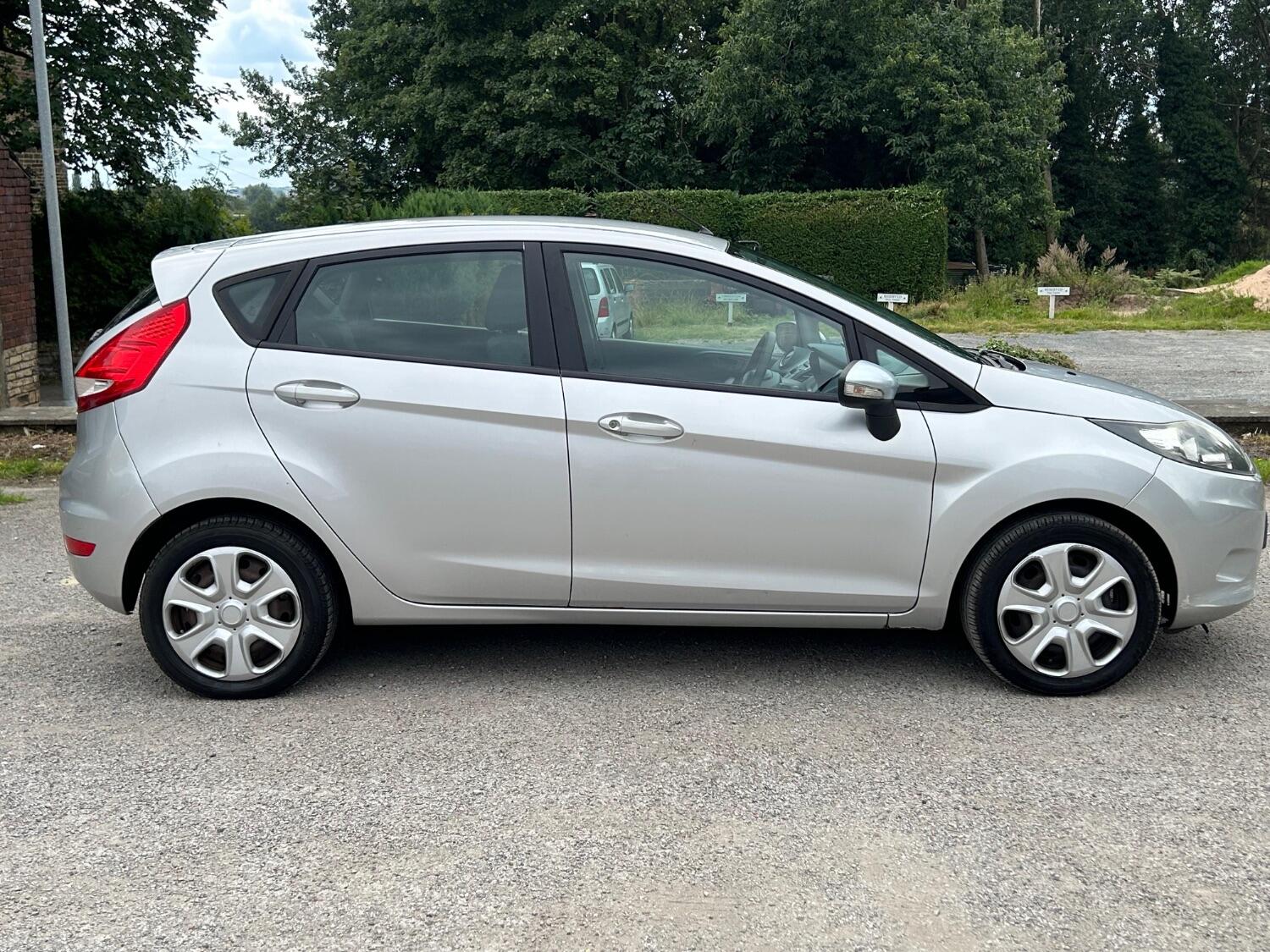 Used Ford Fiesta 2009 for sale - 76483051: Photo 2