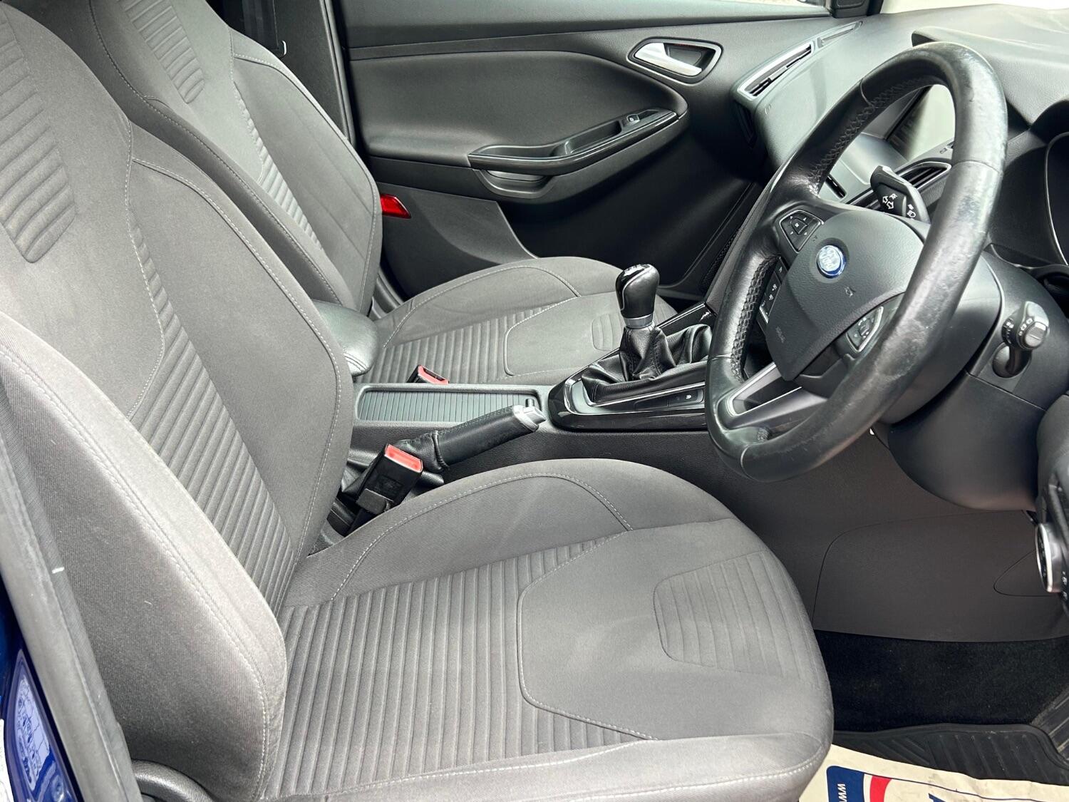 Used Ford Focus 2015 for sale - 76482844: Photo 11