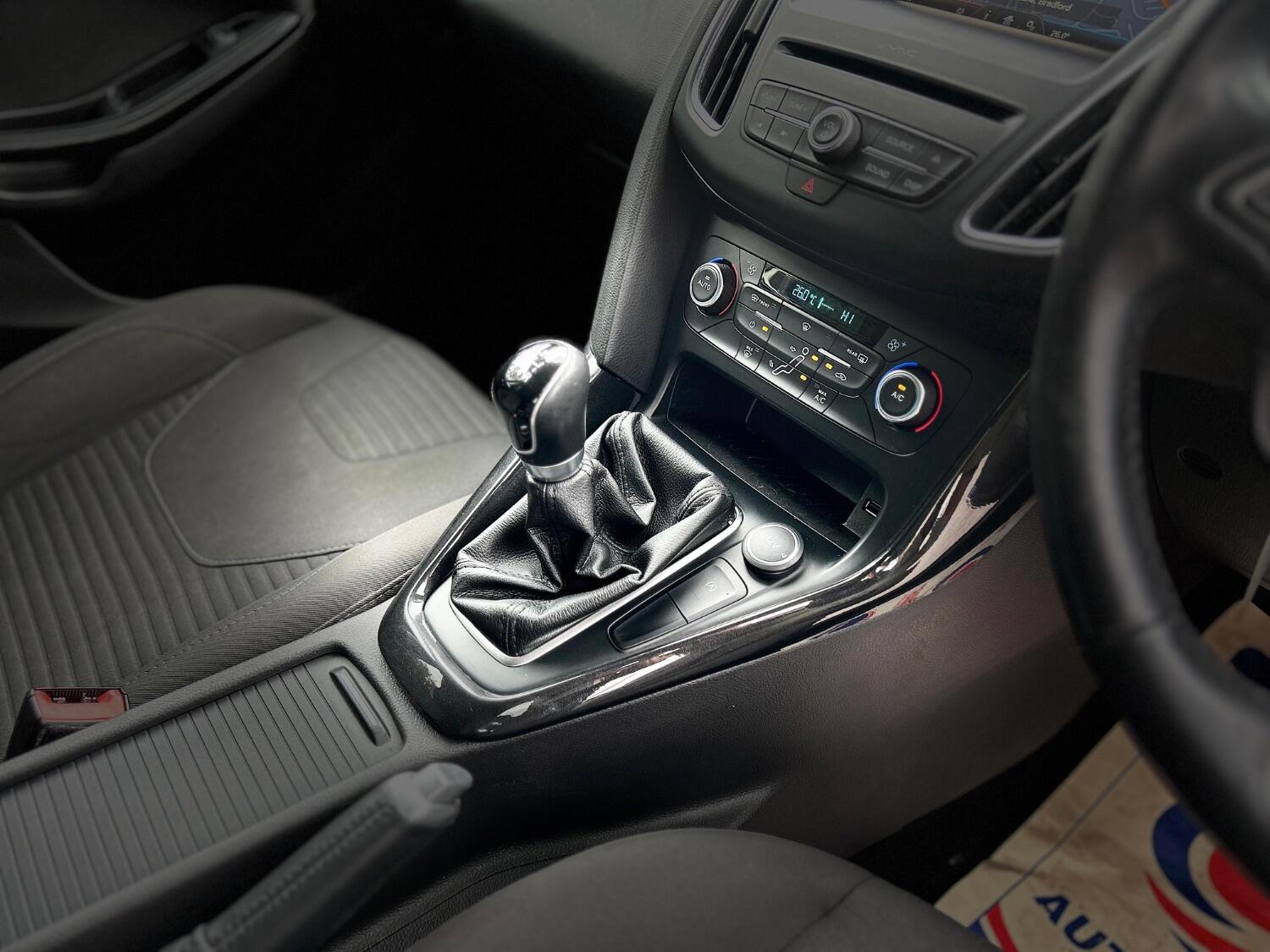 Used Ford Focus 2015 for sale - 76482844: Photo 15