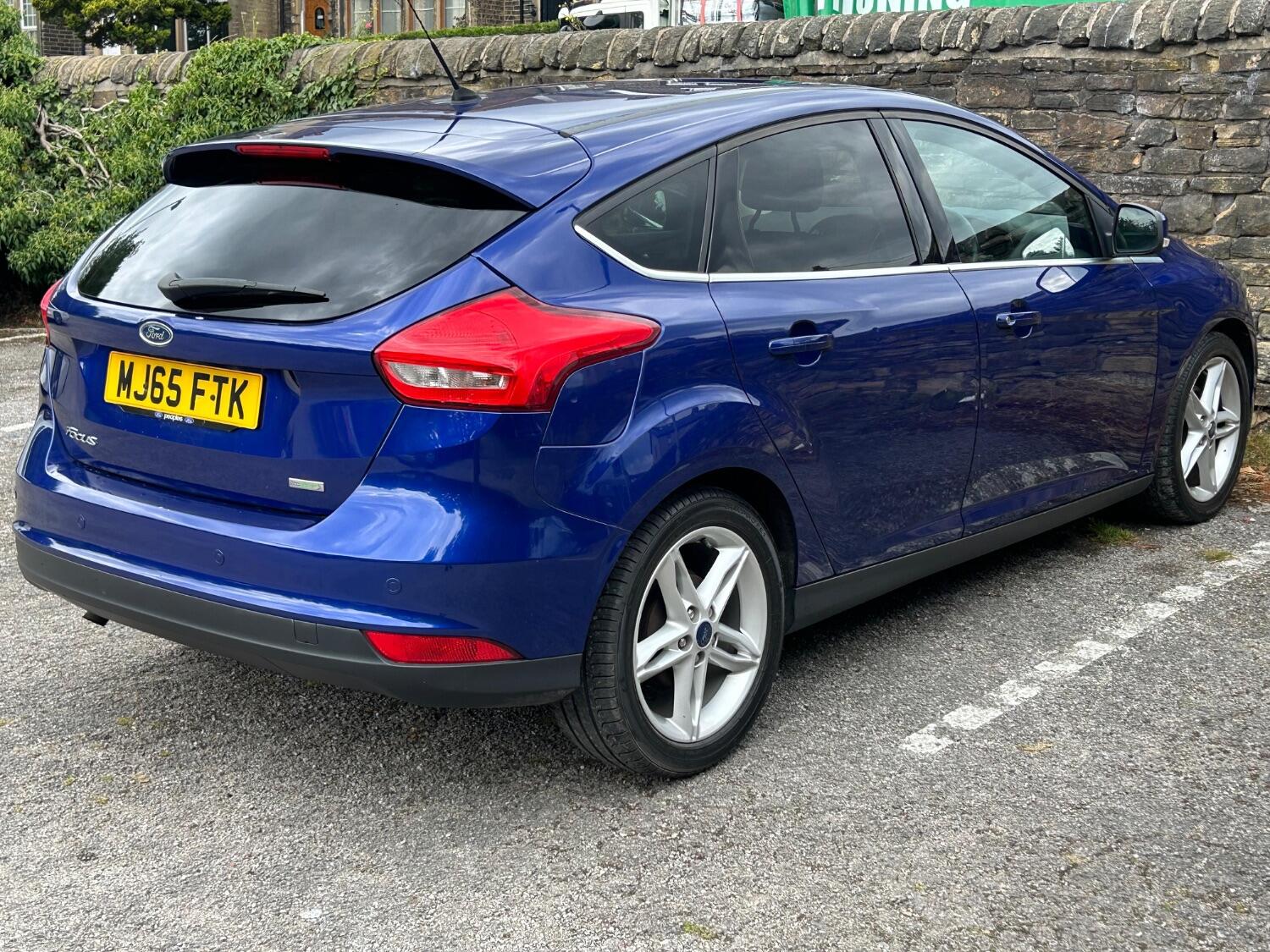 Used Ford Focus 2015 for sale - 76482844: Photo 3