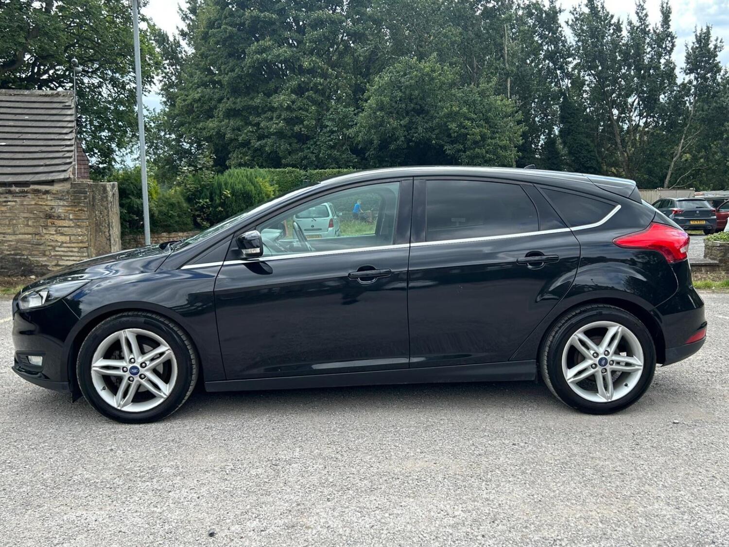 Used Ford Focus 2015 for sale - 76483069: Photo 6