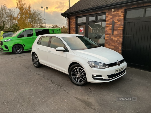Used Volkswagen Golf 2015 for sale - 76528498: Photo 1