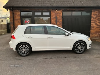 Used Volkswagen Golf 2015 for sale - 76528498: Photo