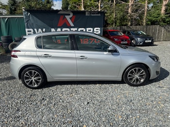 Used Peugeot 308 2016 for sale - 76043757: Photo 2