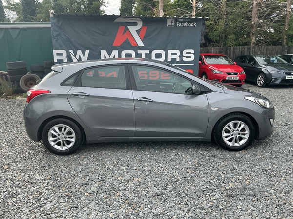 Used Hyundai i30 2014 for sale - 76043775: Photo 2