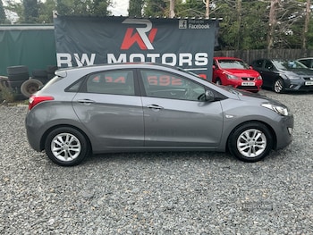 Used Hyundai i30 2014 for sale - 76043775: Photo