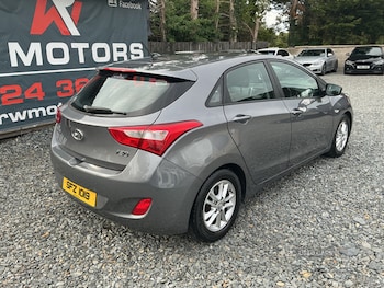 Used Hyundai i30 2014 for sale - 76043775: Photo