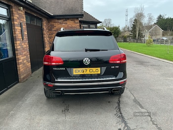 Used Volkswagen Touareg 2017 for sale - 76899897: Photo