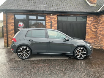 Used Volkswagen Golf 2019 for sale - 77084572: Photo