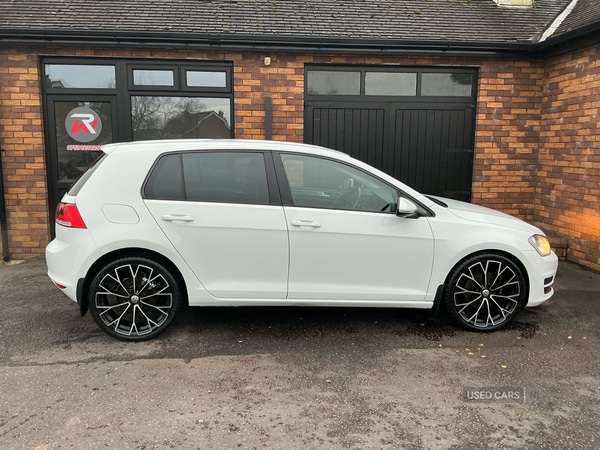 Used Volkswagen Golf 2013 for sale - 77854812: Photo 2