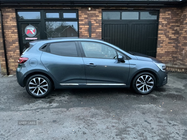 Used Renault Clio 2020 for sale - 76592998: Photo 2