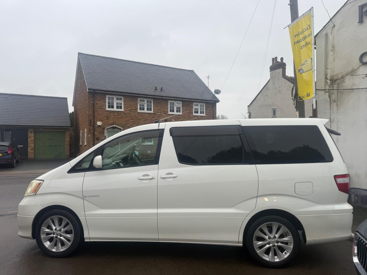 Used Toyota Alphard 2016 for sale - 77506065: Photo 10