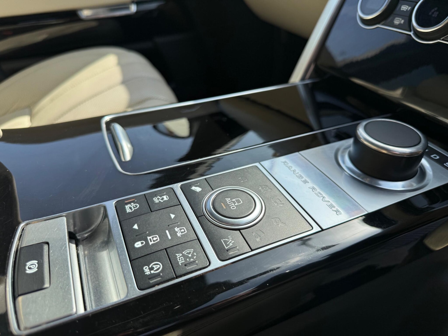 Used Land Rover Range Rover 2016 for sale - 78201516: Photo 28