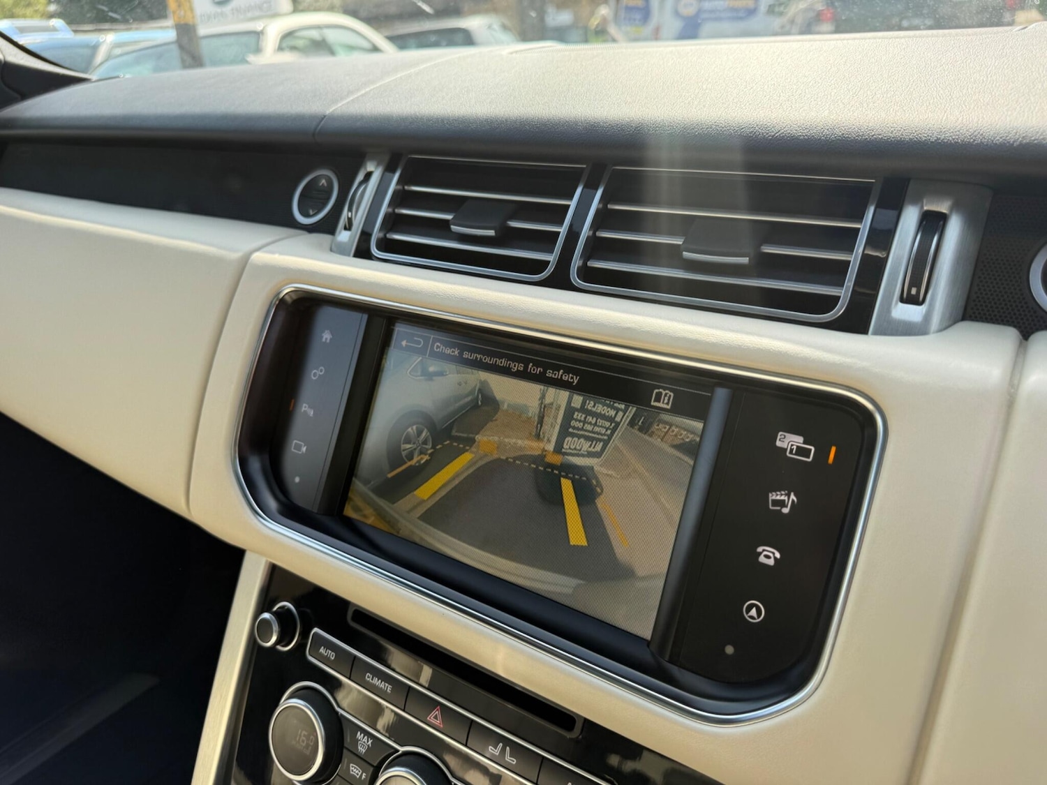 Used Land Rover Range Rover 2016 for sale - 78201516: Photo 31