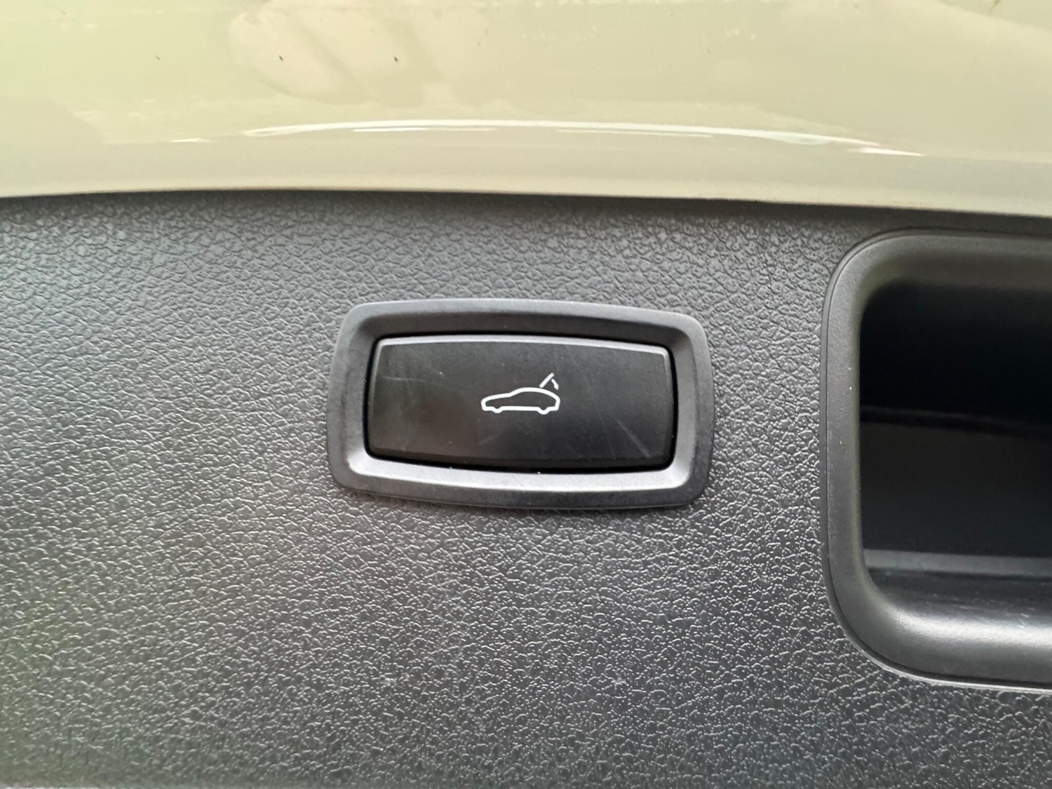 Used Porsche Macan 2014 for sale - 77346283: Photo 29