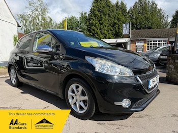 Used Peugeot 208 2014 for sale - 78840723: Photo