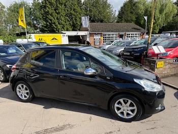 Used Peugeot 208 2014 for sale - 78840723: Photo