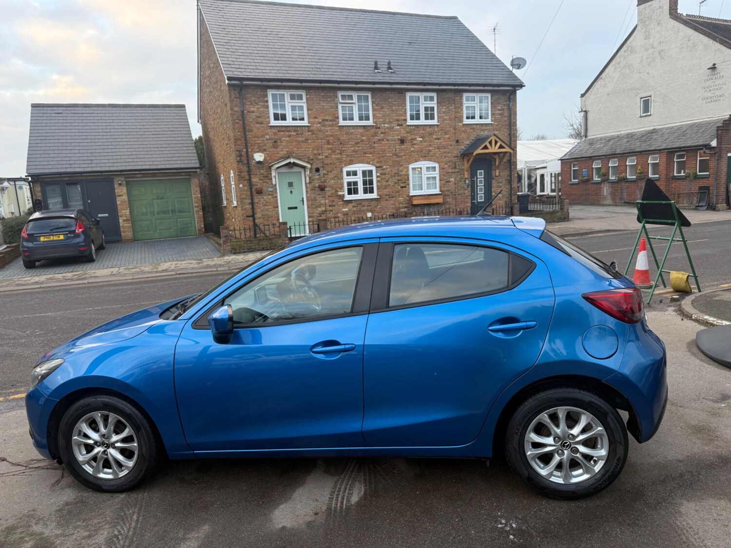 Used Mazda Mazda2 2015 for sale - 77368821: Photo 13