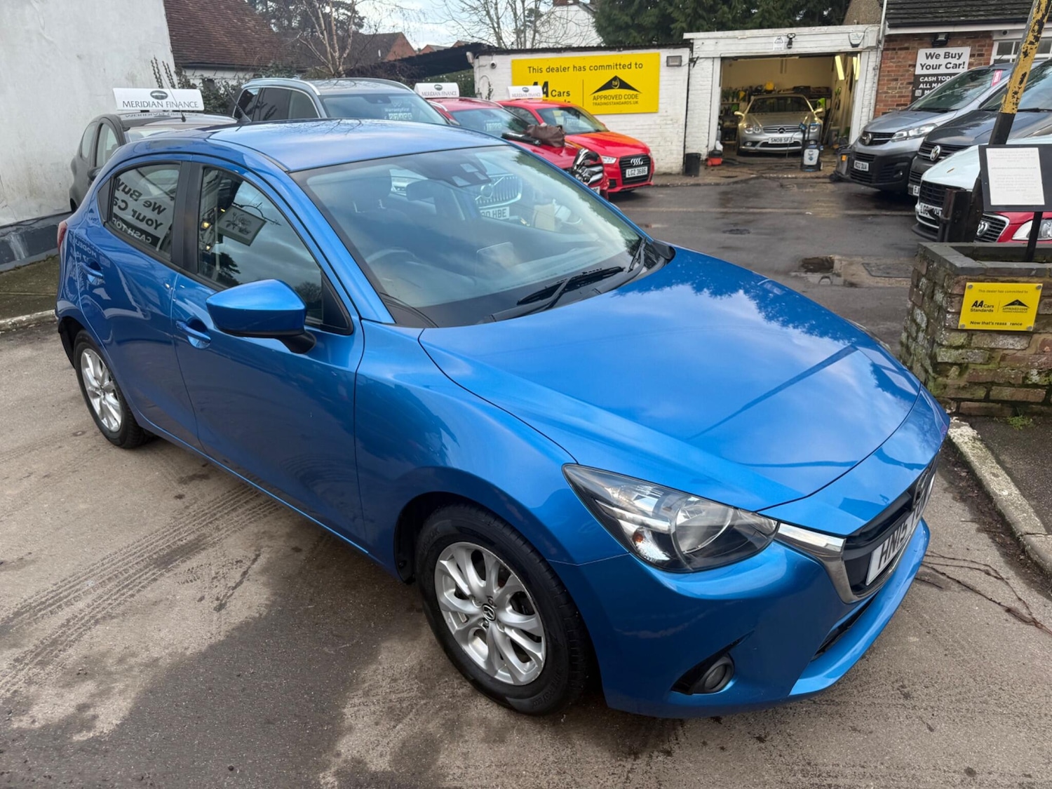 Used Mazda Mazda2 2015 for sale - 77368821: Photo 2