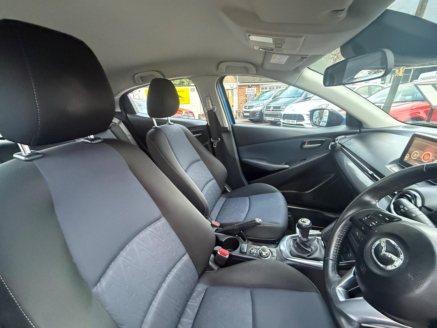 Used Mazda Mazda2 2015 for sale - 77368821: Photo 21