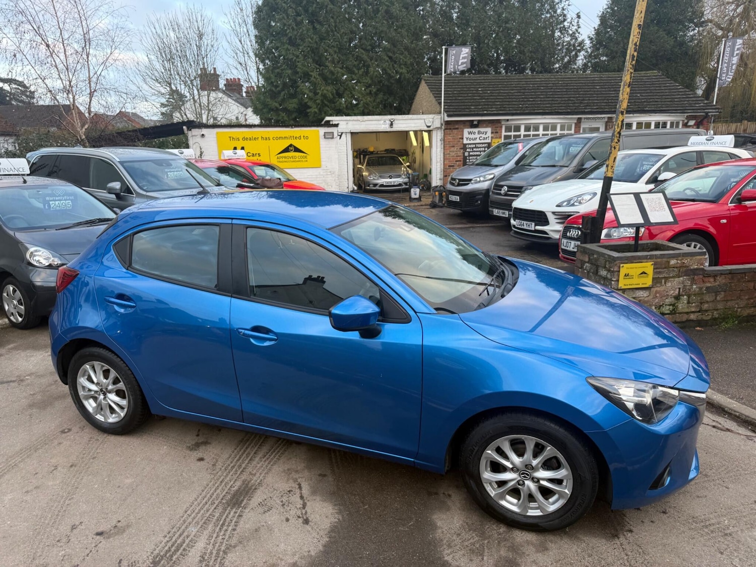 Used Mazda Mazda2 2015 for sale - 77368821: Photo 4