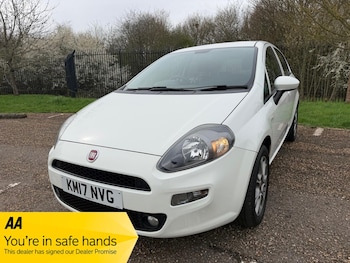 Used Fiat Punto 2017 for sale - 79301570: Photo