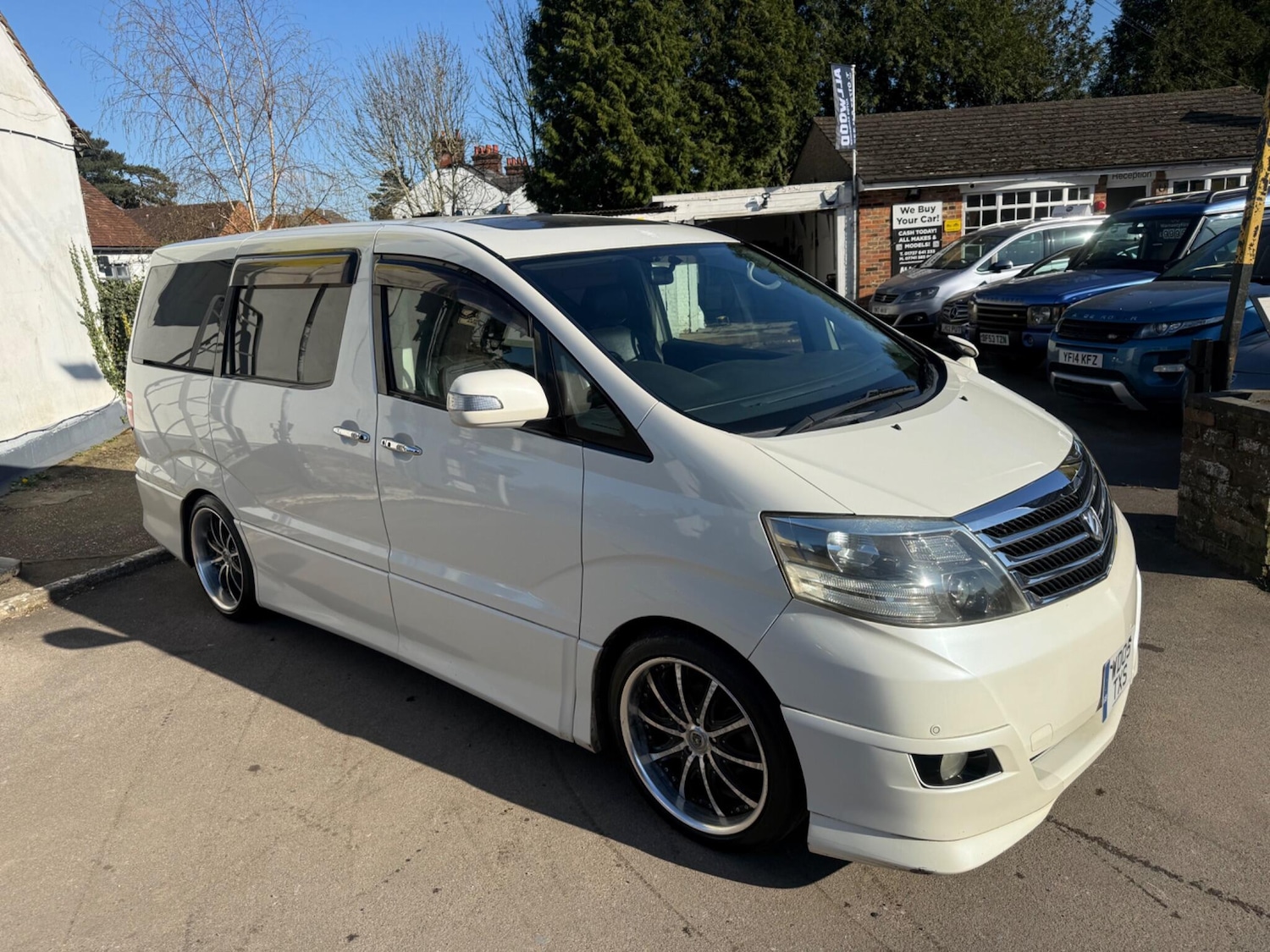 Used Toyota Alphard for sale - 78111717: Photo 2