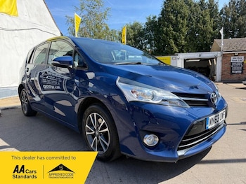 Used Toyota Verso 2013 for sale - 79558591: Photo