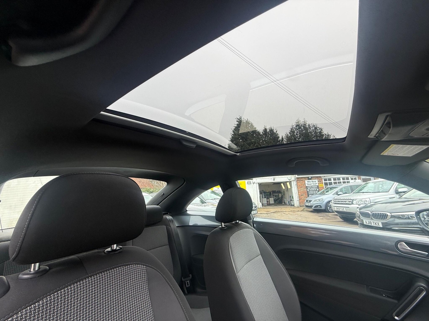 Used Volkswagen Beetle 2013 for sale - 77872229: Photo 21