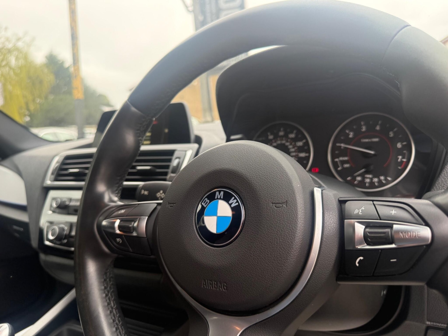 Used BMW 1 Series 2017 for sale - 77849136: Photo 32