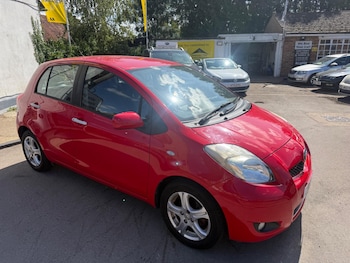Used Toyota Yaris 2010 for sale - 79615973: Photo
