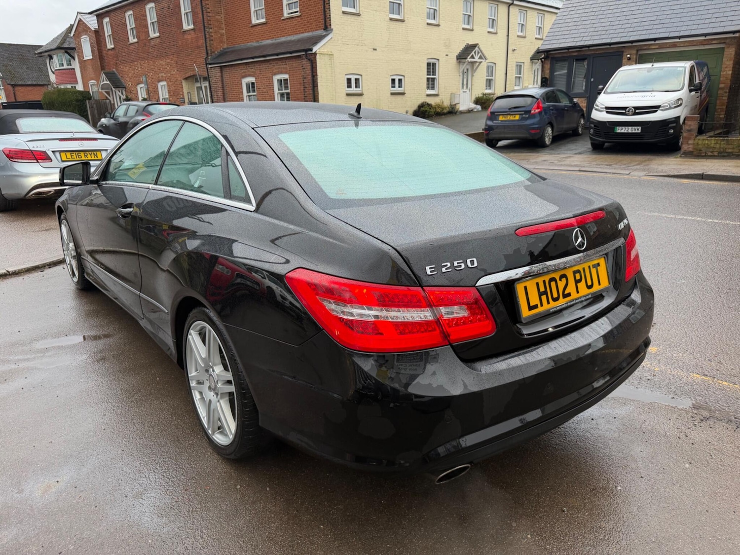 Used Mercedes-Benz E Class 2013 for sale - 77593272: Photo 11