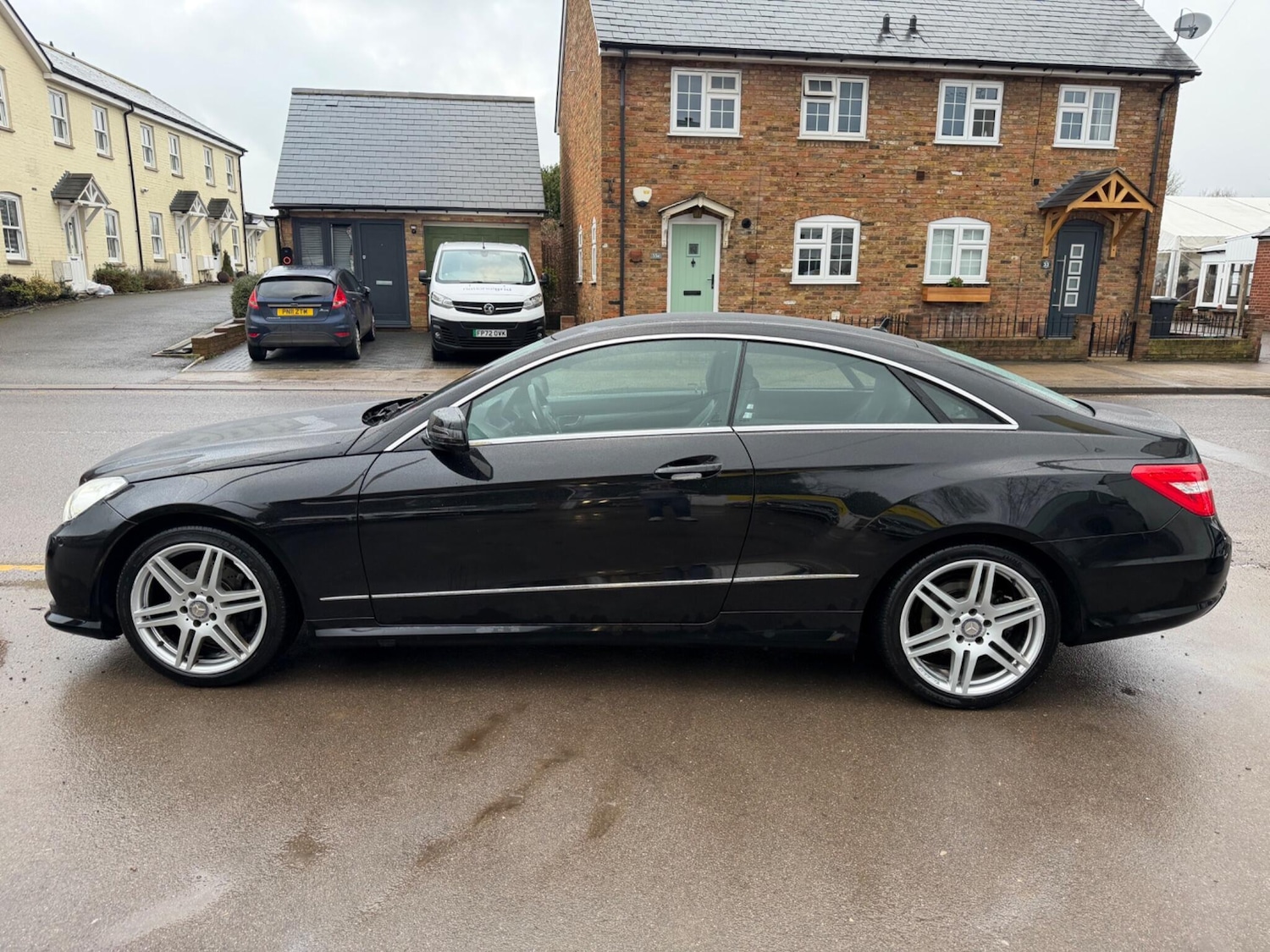 Used Mercedes-Benz E Class 2013 for sale - 77593272: Photo 16