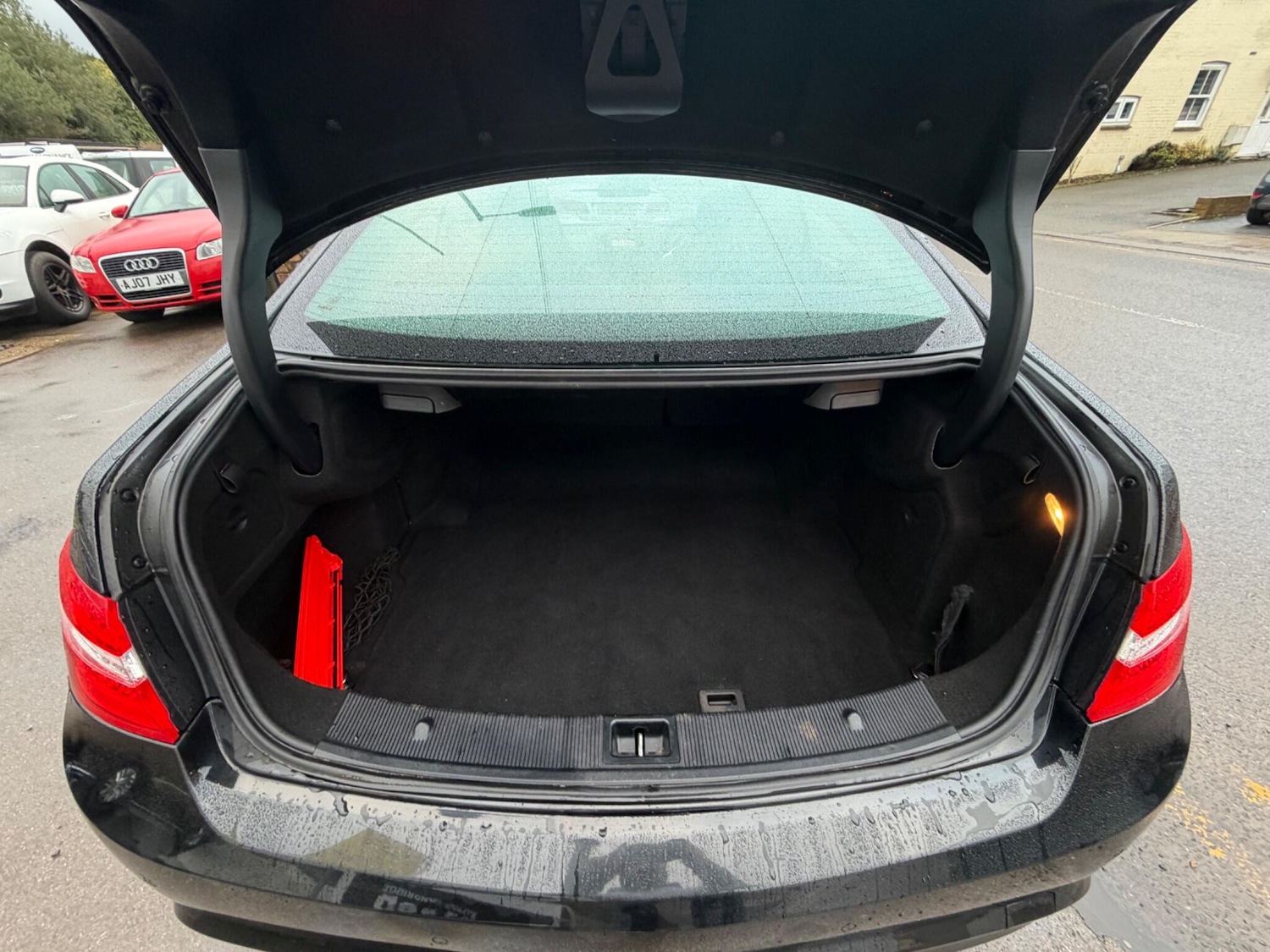 Used Mercedes-Benz E Class 2013 for sale - 77593272: Photo 19