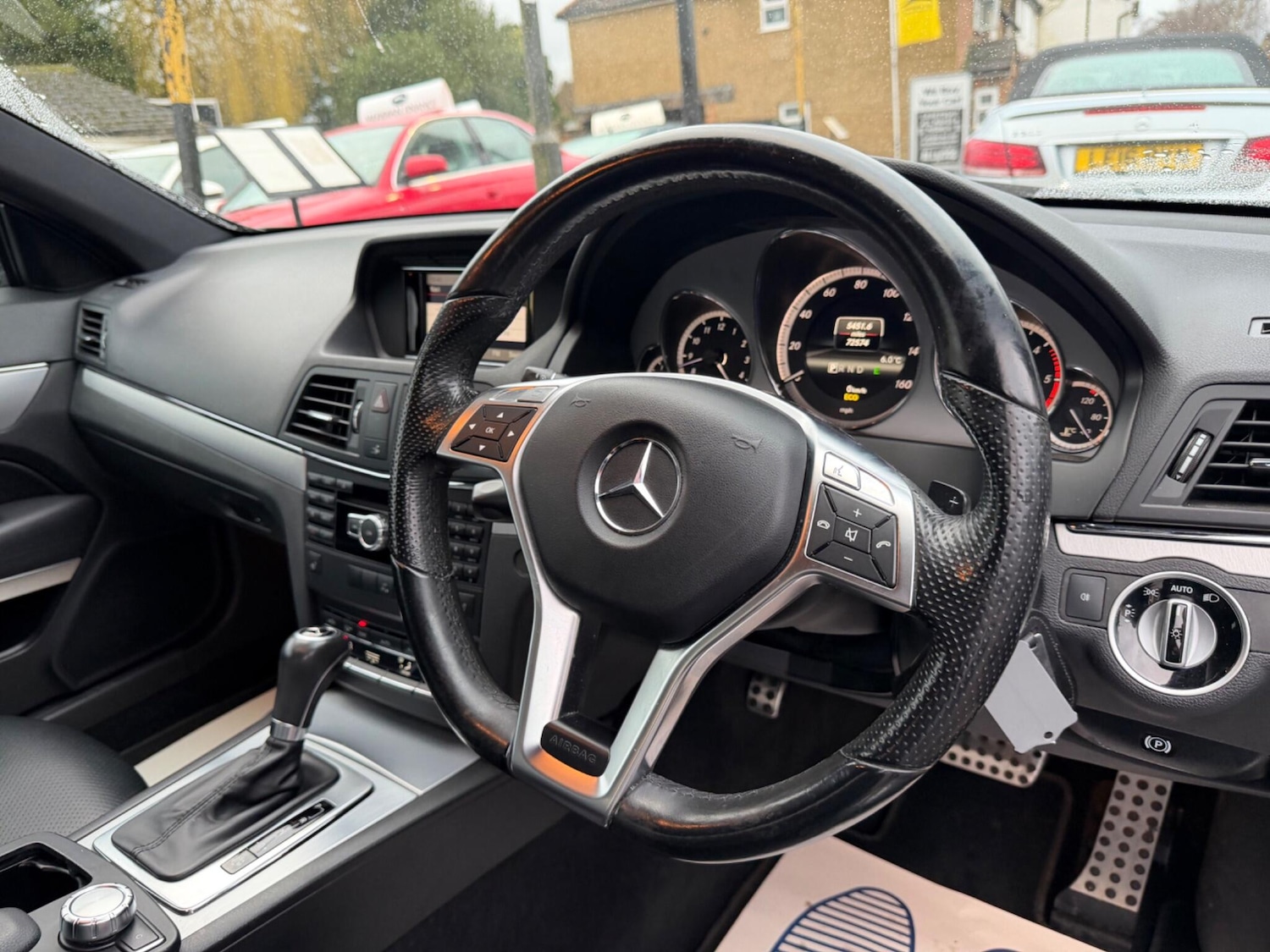 Used Mercedes-Benz E Class 2013 for sale - 77593272: Photo 24