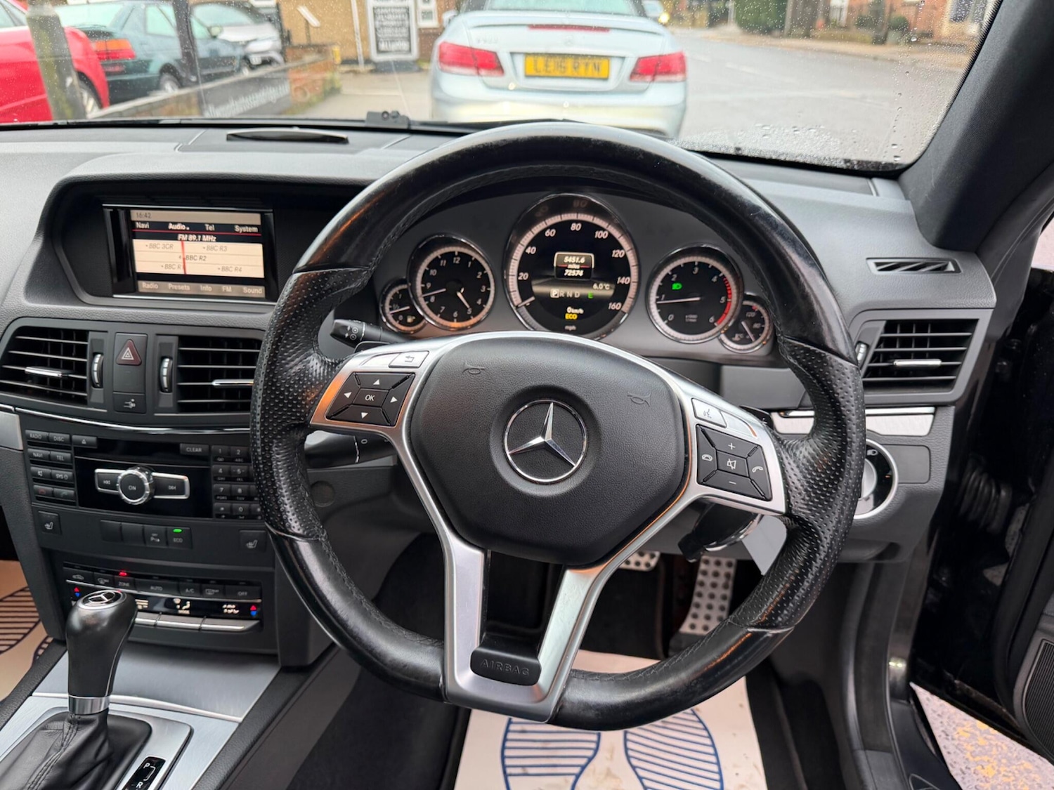 Used Mercedes-Benz E Class 2013 for sale - 77593272: Photo 25