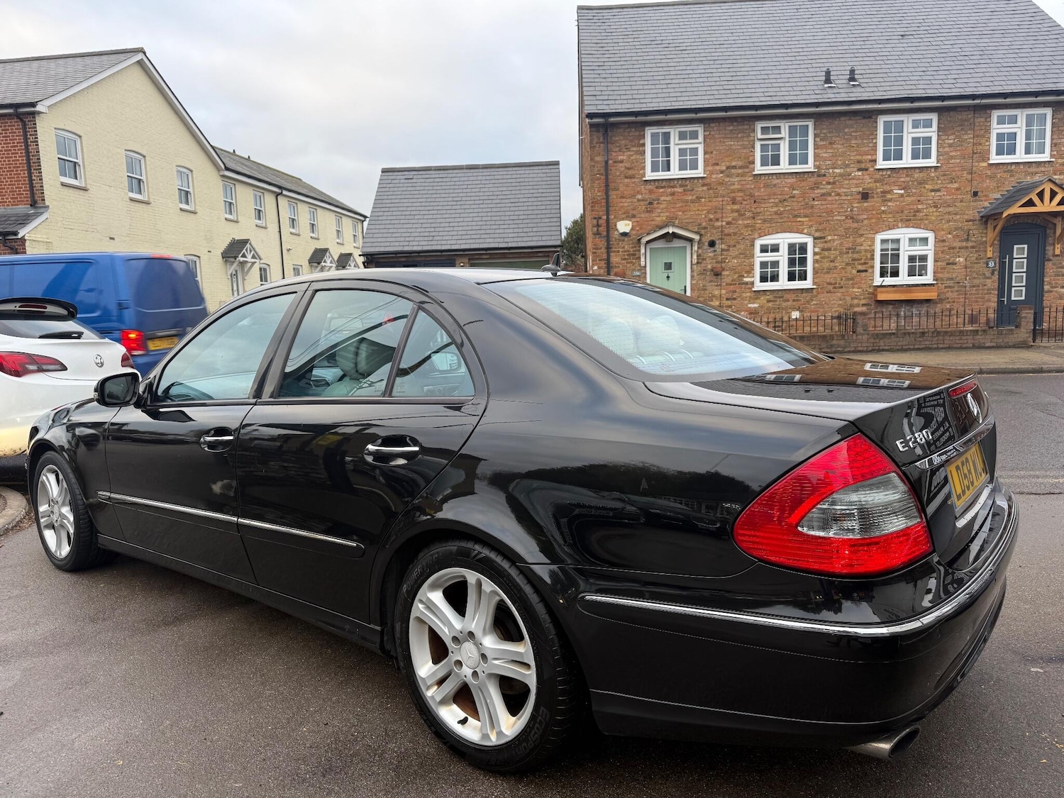 Used Mercedes-Benz E Class 2008 for sale - 77849115: Photo 10