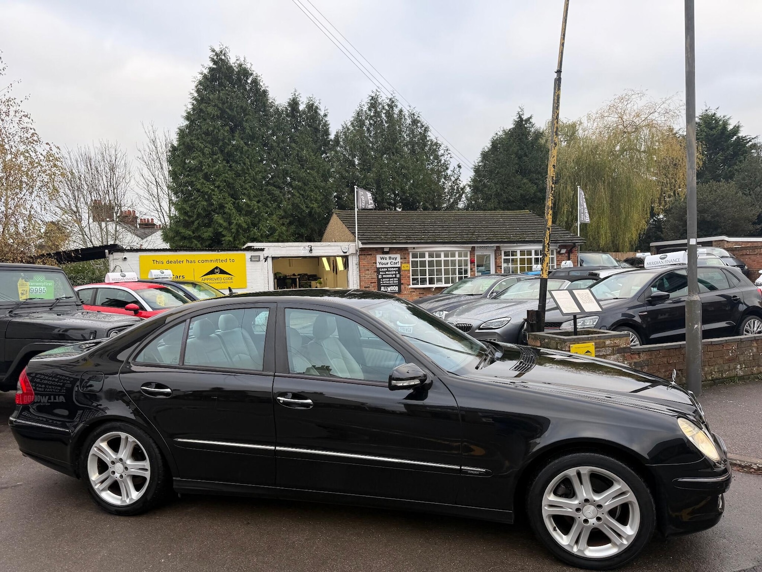Used Mercedes-Benz E Class 2008 for sale - 77849115: Photo 4