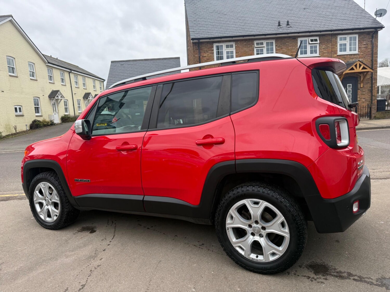Used Jeep Renegade 2015 for sale - 77679750: Photo 10